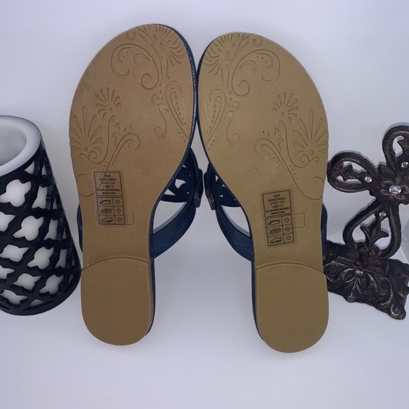 NAVY BLUE ornate thong sandals Pierre Dumas NIB New in box 6 8.5 9 - Picture 10 of 12
